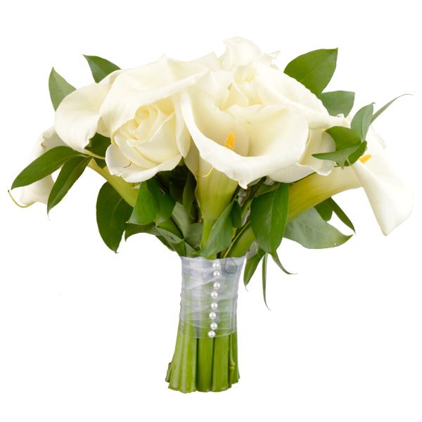 White calla lilies, roses, hydrangeas and wild smilax. Toni’s Flowers and Gifts, Tulsa.