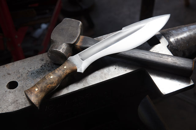 Forged In Fire - Forged in Fire knives can cut through almost