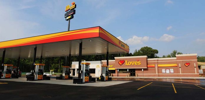 That Family Feeling Loves gas station