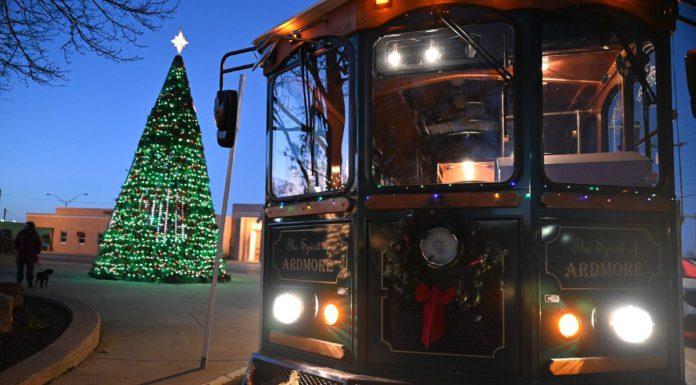 Merry & Bright Ardmoreites